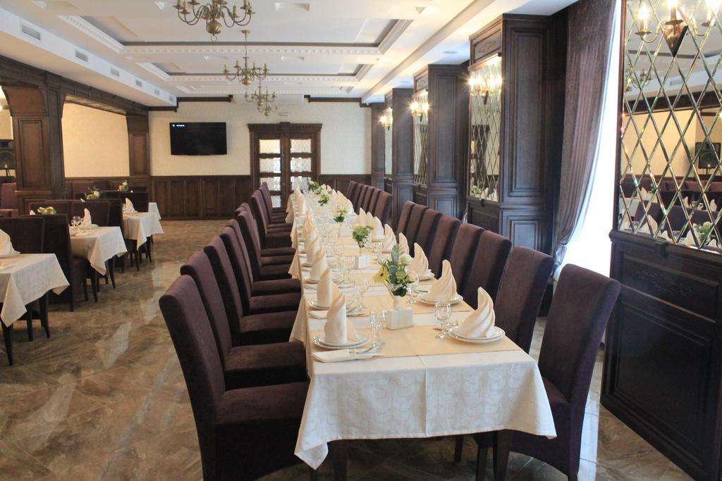 Avalon Palace Ternopil Exterior photo