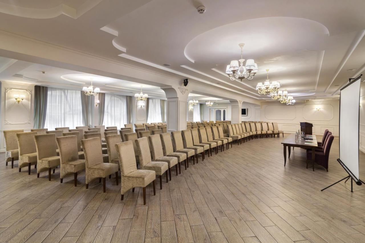Avalon Palace Ternopil Exterior photo